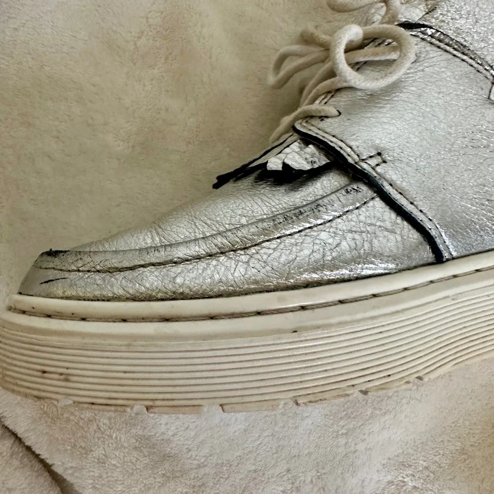 Dr. Martens Jemima Silver Metallic Kiltie Leather Chukka Boots Women's Size 7